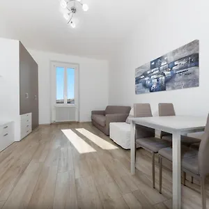 Appartamento Casa Da Hora, Milano