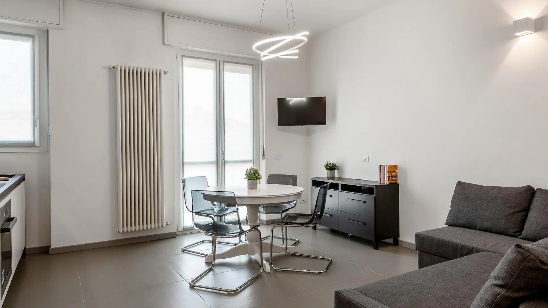 Lägenhet Stayeasy Piane56 Panoramic Apt Next To M5 Metro Milano Italien