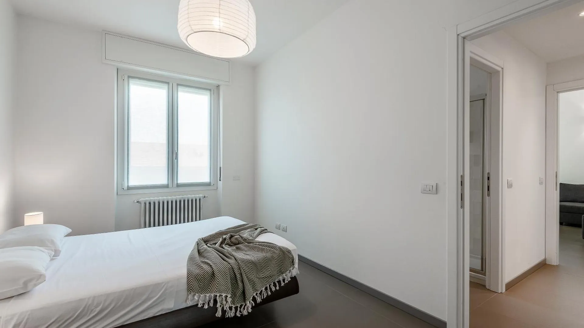 Lägenhet Stayeasy Piane56 Panoramic Apt Next To M5 Metro Milano Italien