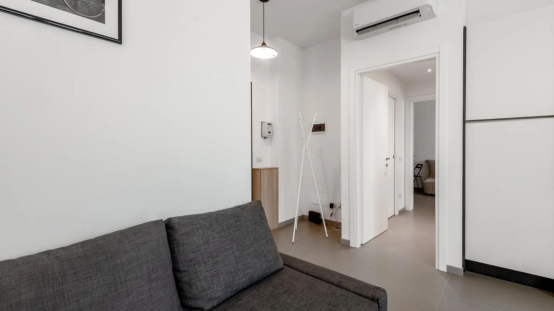 Stayeasy Piane56 Panoramic Apt Next To M5 Metro Milano Lägenhet