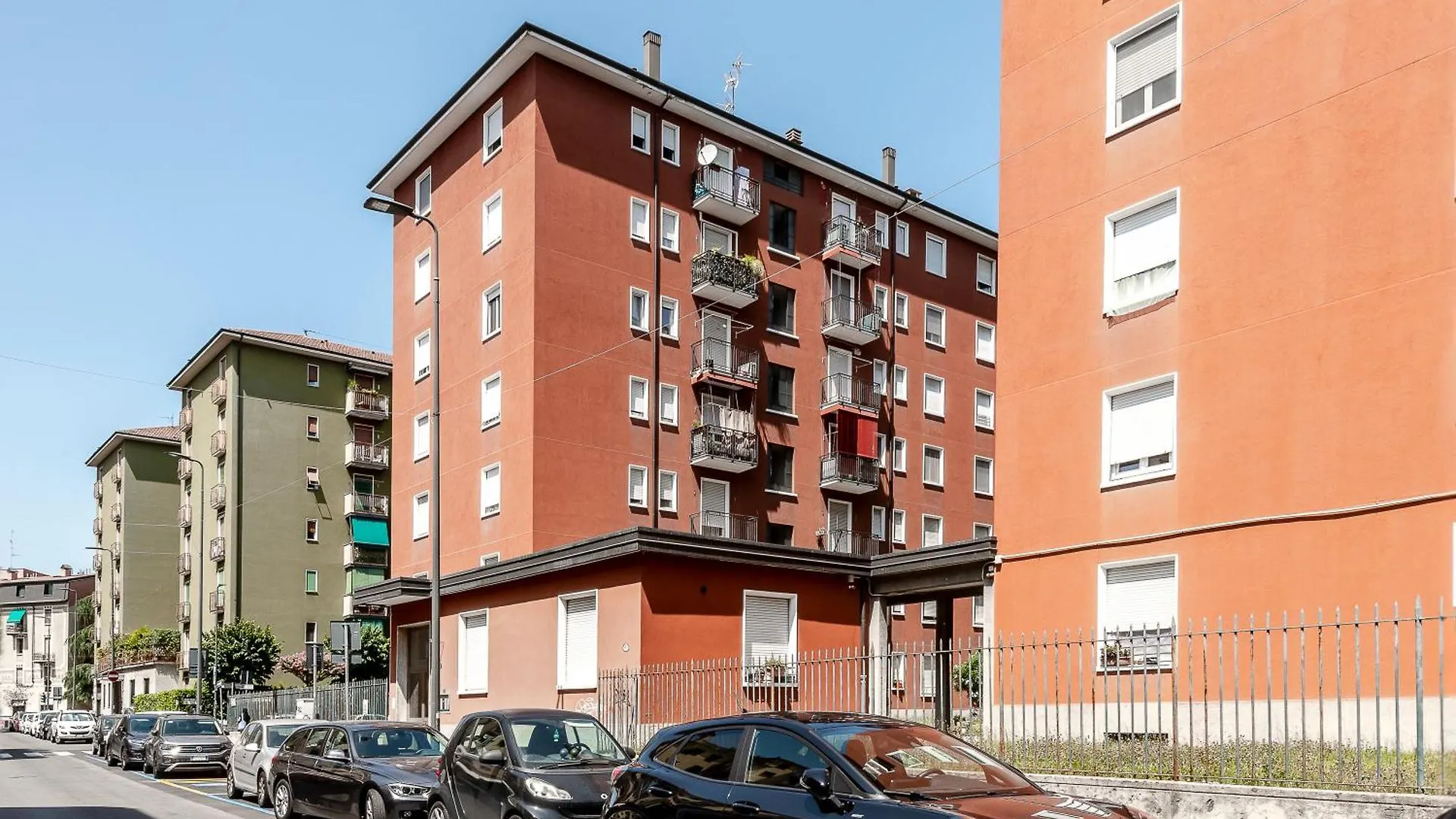 Lägenhet Stayeasy Piane56 Panoramic Apt Next To M5 Metro Milano