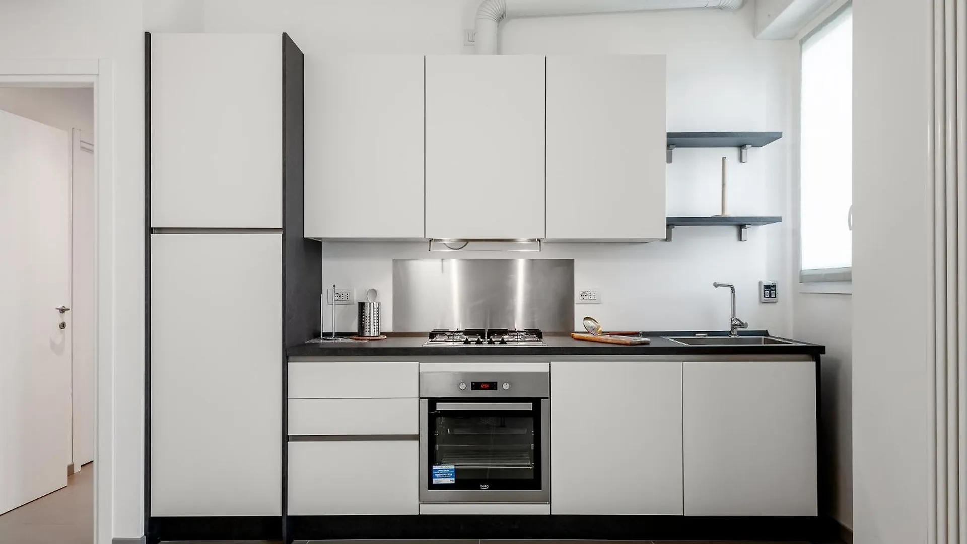 Stayeasy Piane56 Panoramic Apt Next To M5 Metro Milano Lägenhet