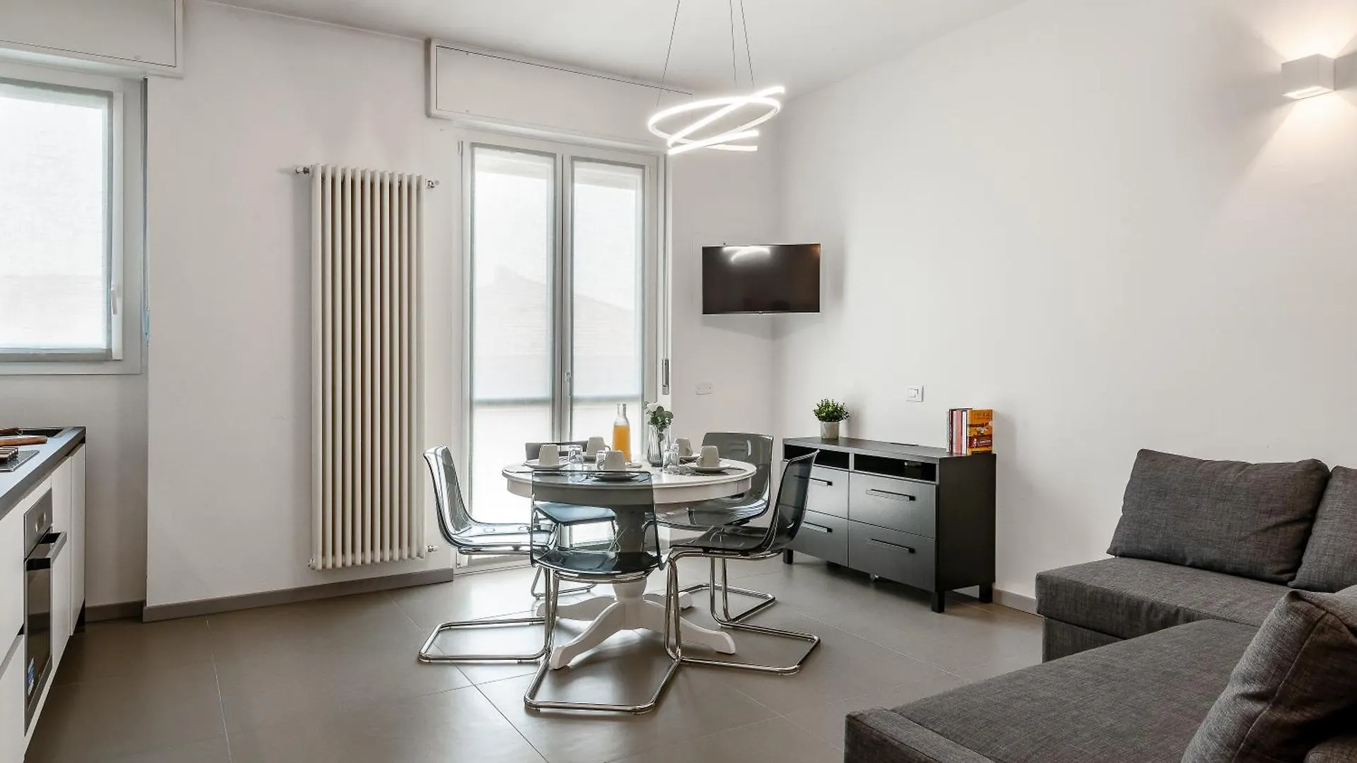 Lägenhet Stayeasy Piane56 Panoramic Apt Next To M5 Metro Milano
